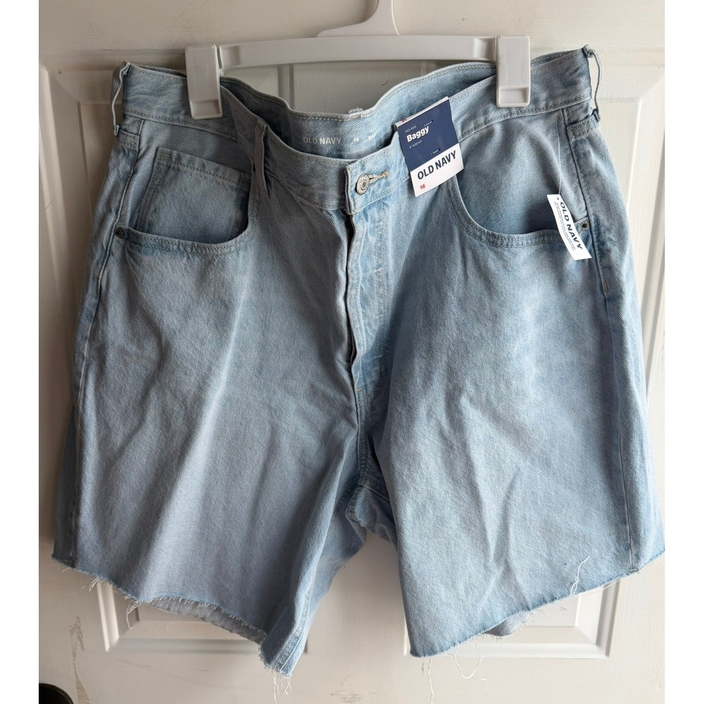 NEW Women's Mid-Rise Light Wash Baggy Cut-Off Jean 9" Bermuda Shorts Sz 16 - Picture 3 of 6